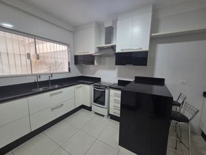 Image 15 - 897707