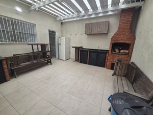 Image 23 - 897707