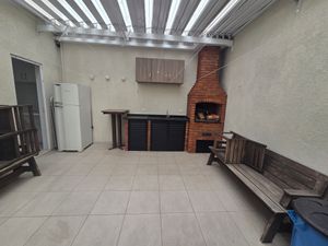 Image 19 - 897707