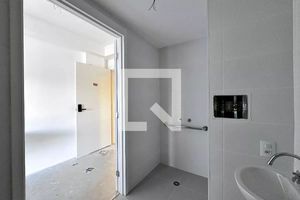 Image 9 - 897713
