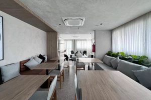 Image 19 - 897713