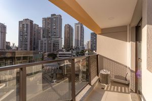 Image 4 - 897759