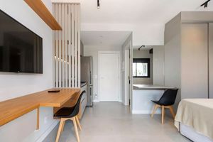 Image 7 - 897759