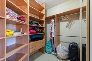 Image 32 - 897767
