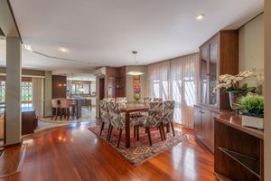 Image 9 - 897767