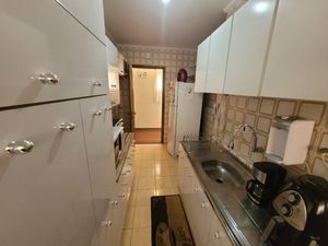 Image 8 - 897777