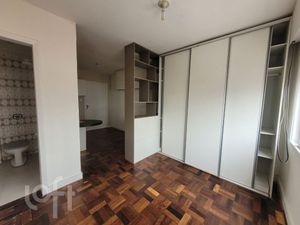 Image 4 - 897781