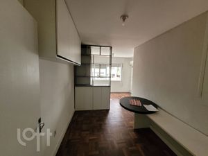 Image 1 - 897781