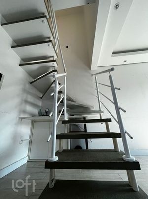 Image 13 - 897794