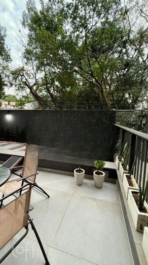 Image 9 - 897811