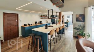 Image 9 - 897812