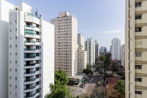 Image 3 - 897818