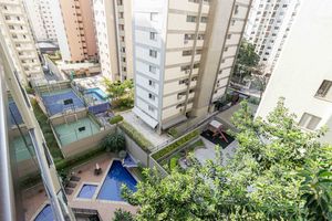 Image 33 - 897818