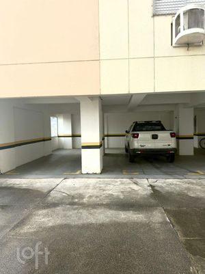 Image 35 - 897824