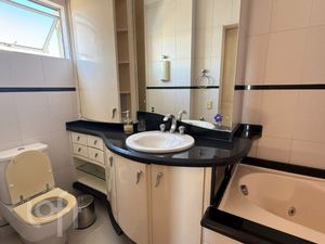 Image 9 - 897824