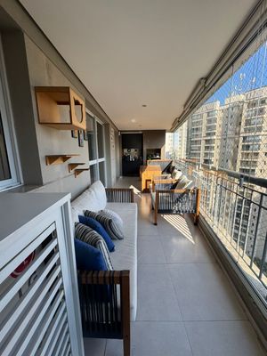 Image 7 - 897825
