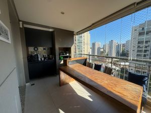 Image 0 - 897825
