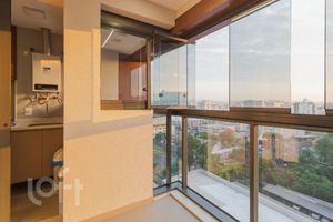 Image 15 - 897826