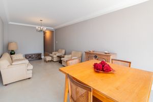 Image 4 - 897827