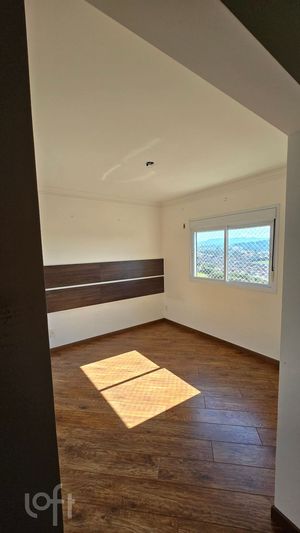 Image 8 - 897828