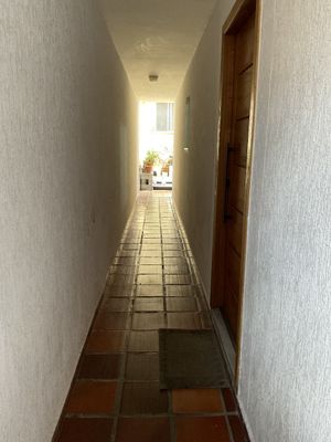 Image 27 - 897835