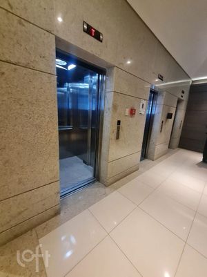Image 24 - 897849