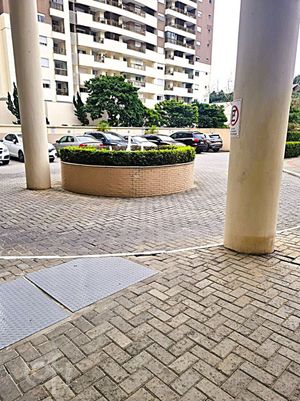 Image 42 - 897849