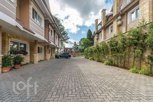 Image 34 - 897852