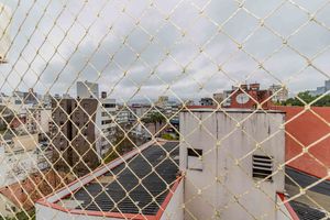 Image 4 - 897853
