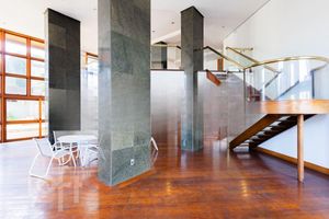 Image 31 - 897855