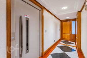 Image 34 - 897855