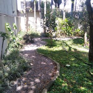 Image 18 - 897876