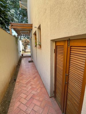 Image 10 - 897925