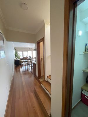 Image 21 - 897925