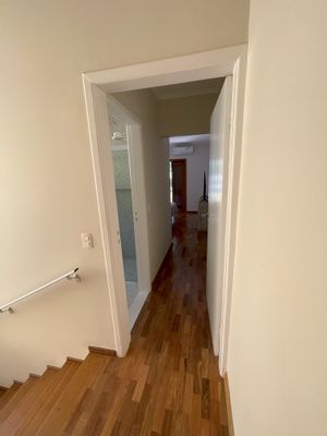 Image 35 - 897925