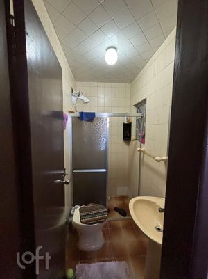 Image 8 - 897934