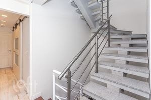 Image 35 - 897935