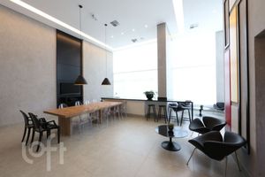 Image 20 - 897938