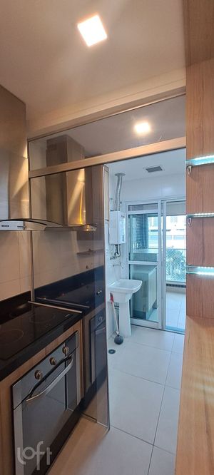 Image 8 - 897938