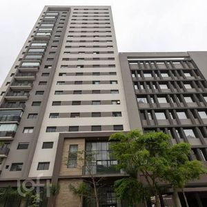 Image 12 - 897940
