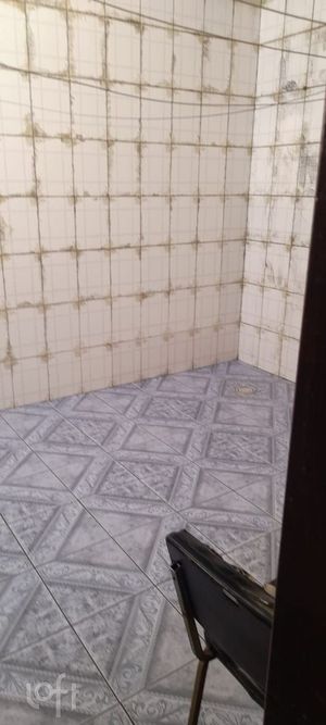 Image 4 - 897942
