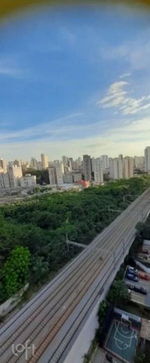Image 11 - 897952