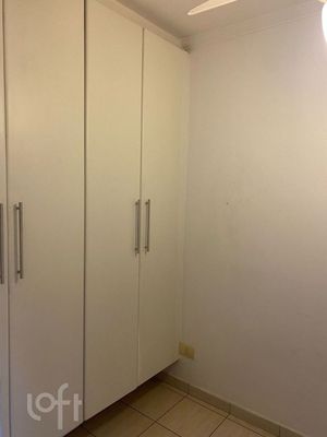 Image 12 - 897953