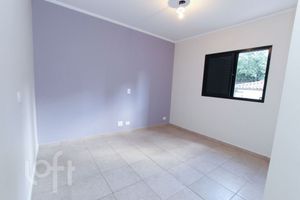 Image 4 - 897968