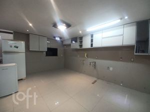 Image 1 - 897972