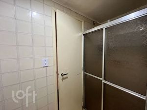 Image 8 - 897977