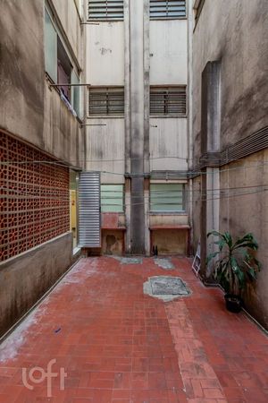Image 26 - 897979