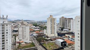 Image 10 - 897982