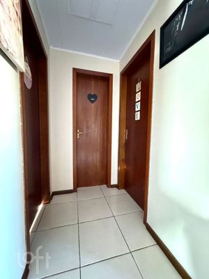 Image 17 - 897991