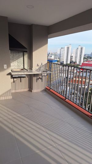 Image 12 - 898021